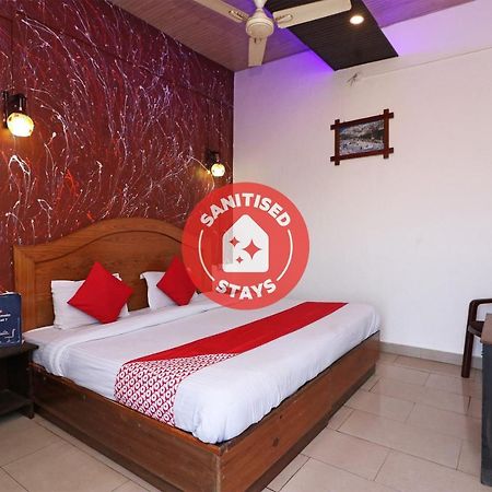 Oyo 75956 Hotel Grand Rourkela Bagian luar foto