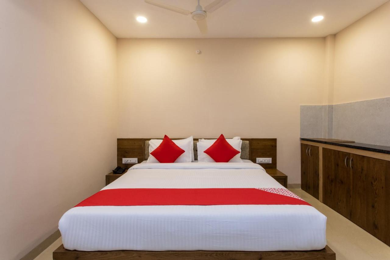 Oyo 75956 Hotel Grand Rourkela Bagian luar foto
