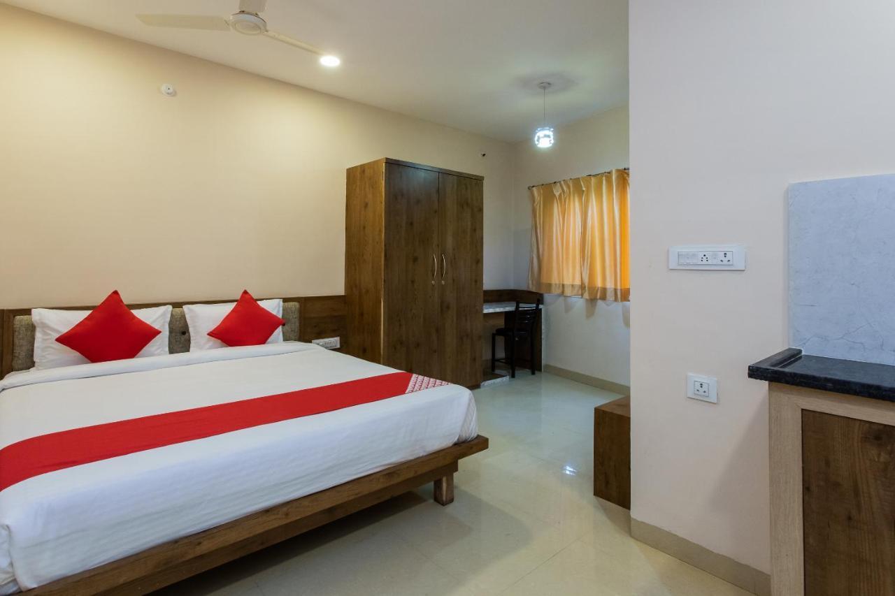 Oyo 75956 Hotel Grand Rourkela Bagian luar foto